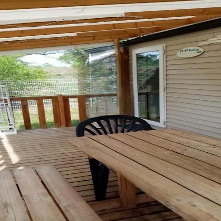La Roque D'Antheron - Mobile-Home - 6 Pers - 3 Ch - Piscine ภายนอก รูปภาพ