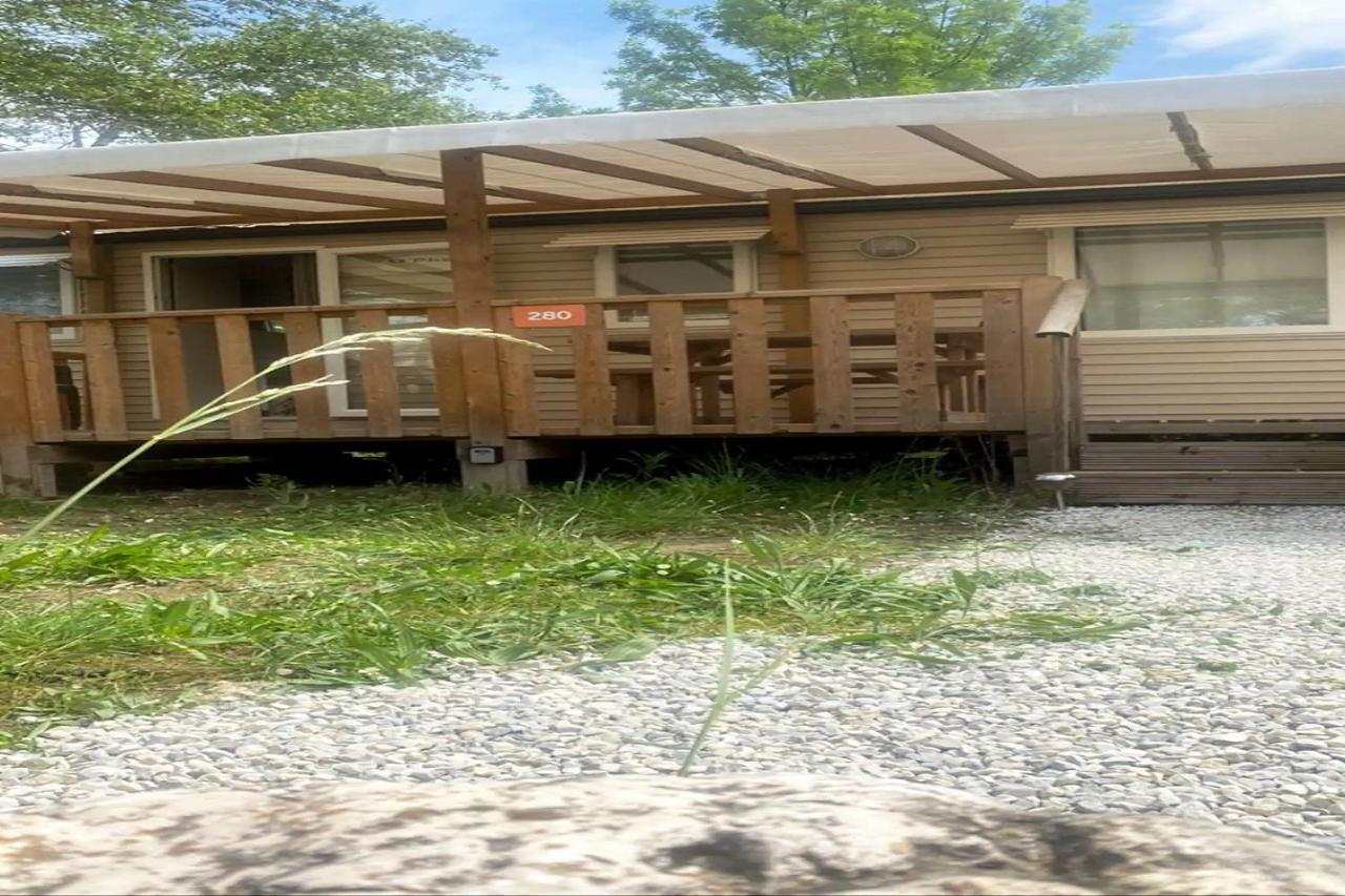 La Roque D'Antheron - Mobile-Home - 6 Pers - 3 Ch - Piscine ภายนอก รูปภาพ