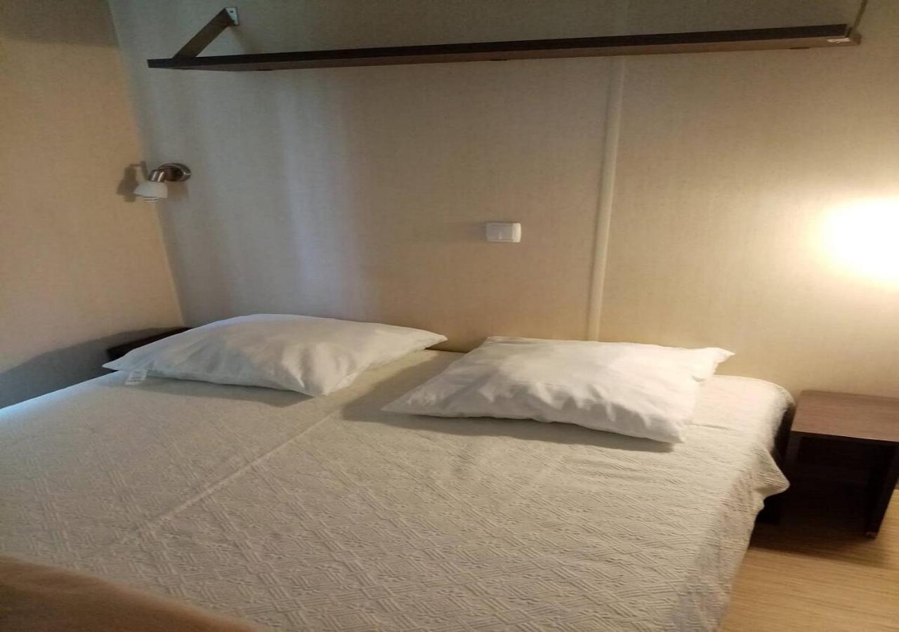 La Roque D'Antheron - Mobile-Home - 6 Pers - 3 Ch - Piscine ภายนอก รูปภาพ